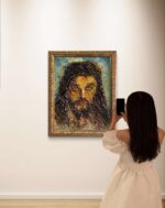 Cristo a rilievo, dipinto a olio su tavola - immagine 47